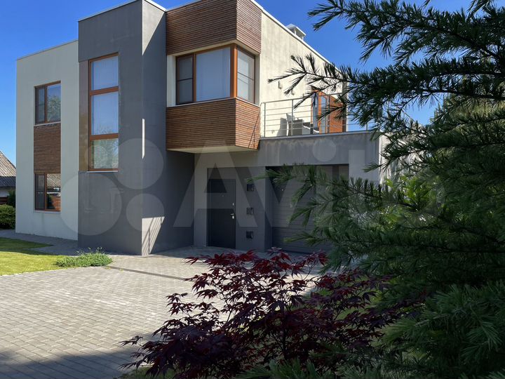 Дом 170 м² на участке 10 сот.