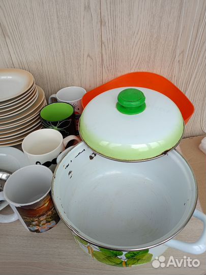 Набор столовой посуды. Разная