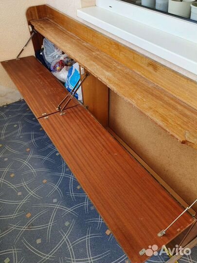 Тумба на лоджию