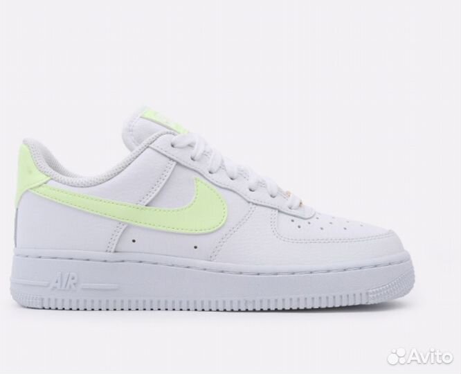 Новые кроссовки женские Nike Air Force белые