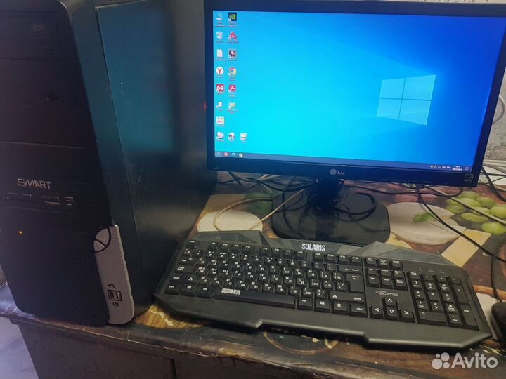 Компьютер с монитором