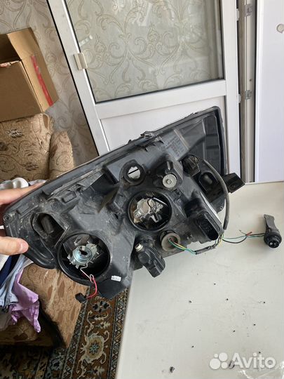 Фара бу Лада Веста (левая)