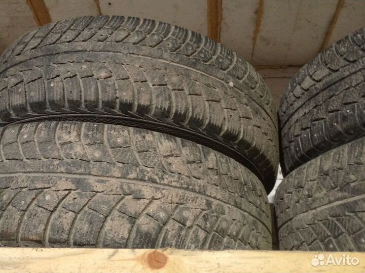 Gislaved Nord Frost II 225/65 R17