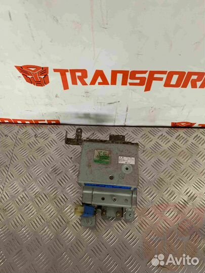 Блок управления EFI Ниссан Марч K11