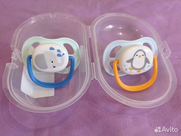 Соска пустышка avent+2 футляра и бутылочки