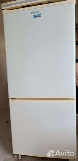 Холодильник бу+ свч печь