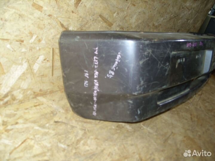 Бампер передний Nissan Largo C22 Серыйцарапины