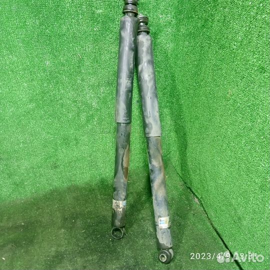 Амортизаторы задние Опель Омега б седан