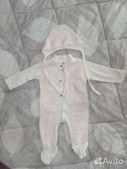 Комбинезон на выписку 56