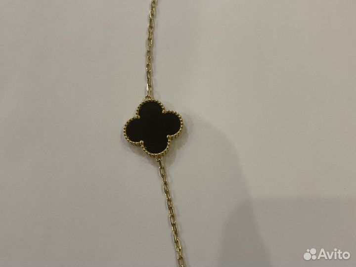 Золотой браслет van cleef
