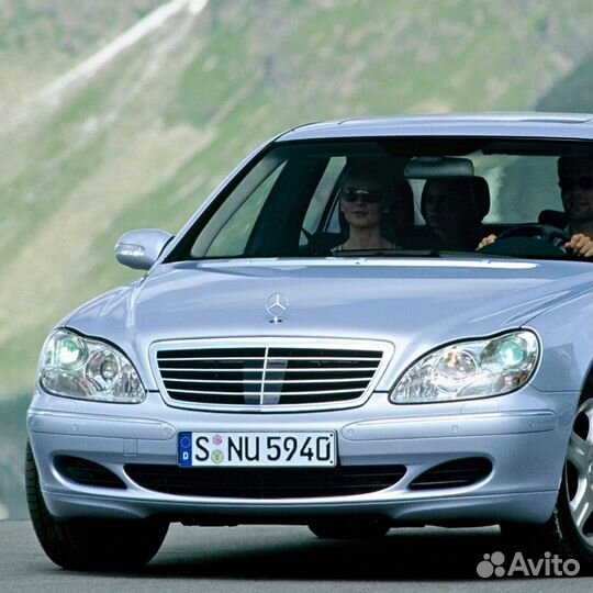 Бампер передний в цвет Mercedes S-Class W220