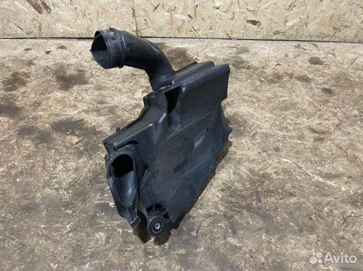 Корпус воздушного фильтра Ford Focus 2