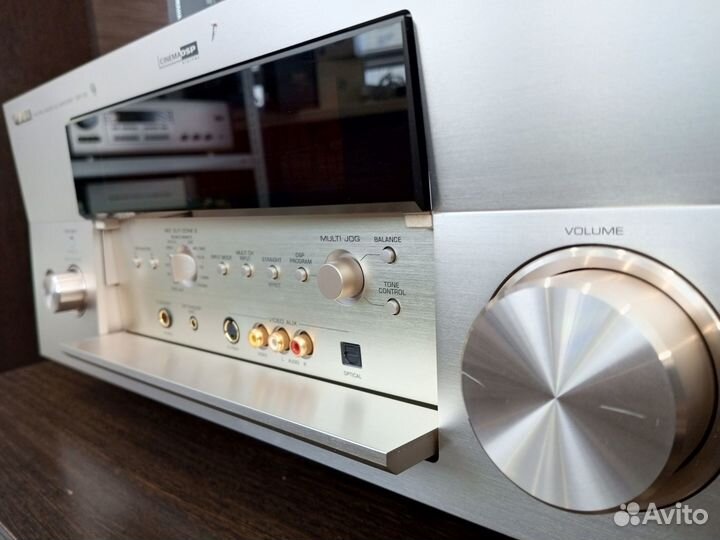 Yamaha DSP-Z9 ресивер класса Hi-End