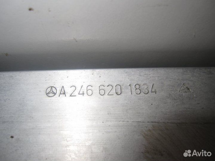 Усилитель бампера передний Mercedes-Benz A-Class