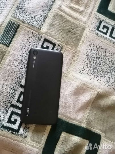 Телефон honor 8c