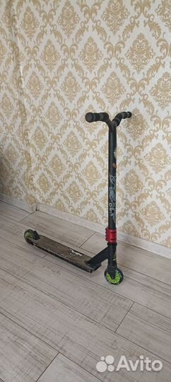 Продам трюковый самокат