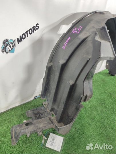 Подкрылок передний правый Suzuki Solio MA15S K12B