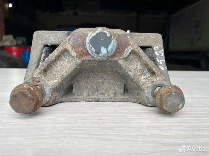 Подушка АКПП Mercedes Atego OM904LA