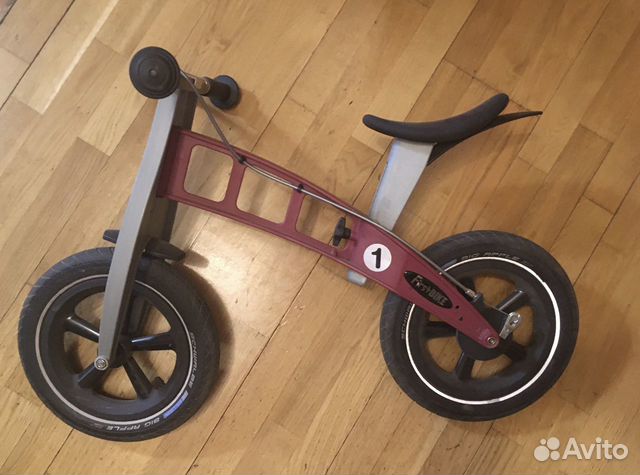 Продам беговел