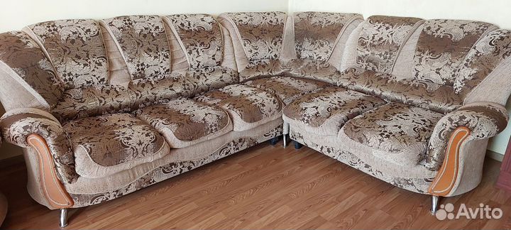 Большой угловой диван раскладной бу