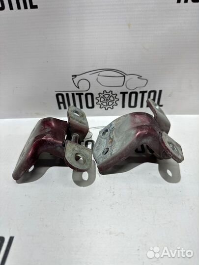 Петли двери задние правые Hyundai Accent G4EE 2008