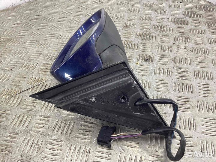 Зеркало правое Volkswagen Passat