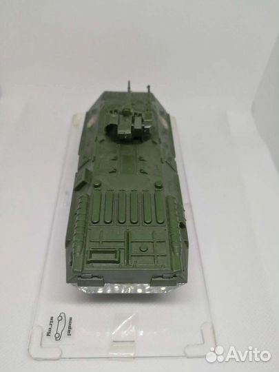 Модель бтр-80а 1/43