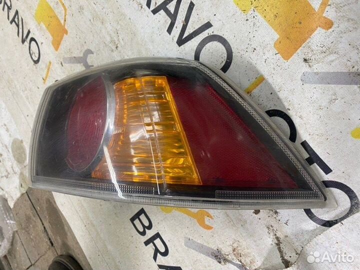 Фонарь задний правый Mitsubishi Lancer 10 2011