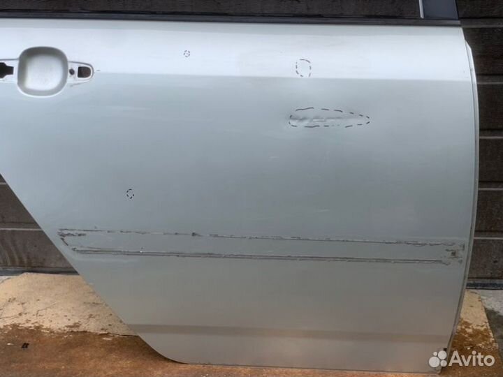 Дверь задняя правая Toyota Corolla