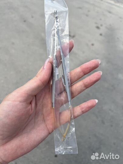 Иглодержатель кастровьехо