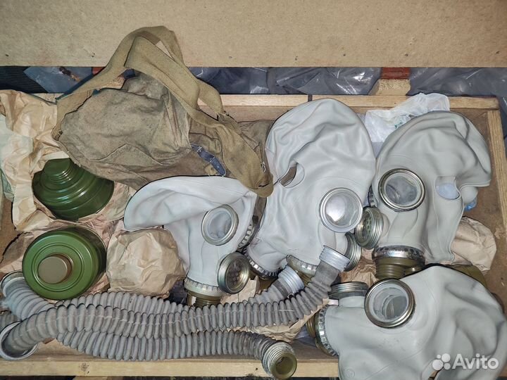 Противогаз гп-5м/ Новый.+ 2 фильтра+ шланг