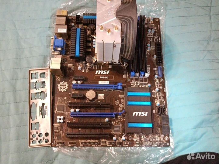 Материнская плата с процессором i5 и памятью