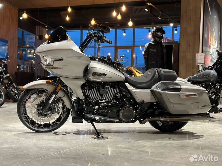 Harley-Davidson CVO Road Glide 2023