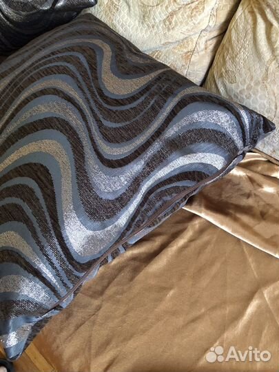 Подушки декоративные 60 x 60 см