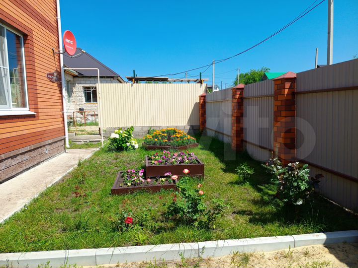 Дом 225 м² на участке 12 сот.