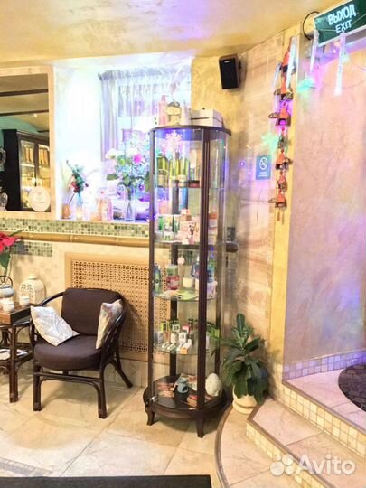 Витрина для салона красоты