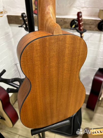 Укулеле с чехлом