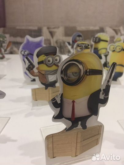 Фигурки Миньоны, зомби против растений