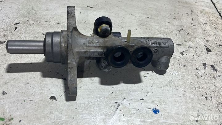 Цилиндр тормозной главный Фольксваген Поло Седан