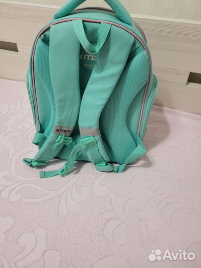 Рюкзак школьный для девочки 1 класс