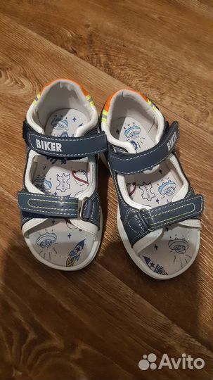 Сандали детские