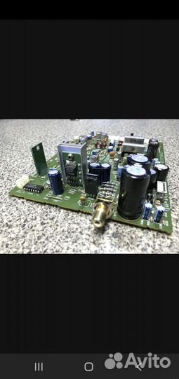 CD проигрыватель C.E.C