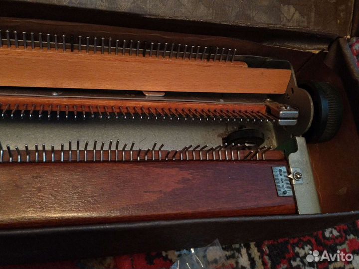 Вязальные машины Нева-5, Чернивчанка