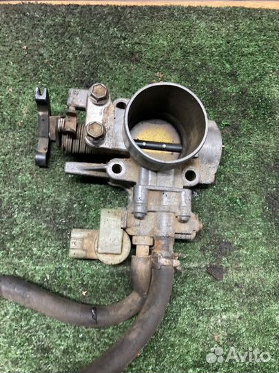 Дроссельная заслонка Toyota Carina седан 1.6 4AFE