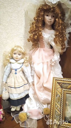 Большая фарфоровая кукла 80 см