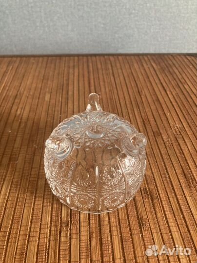 Конфетница сахарница стекло на ножках