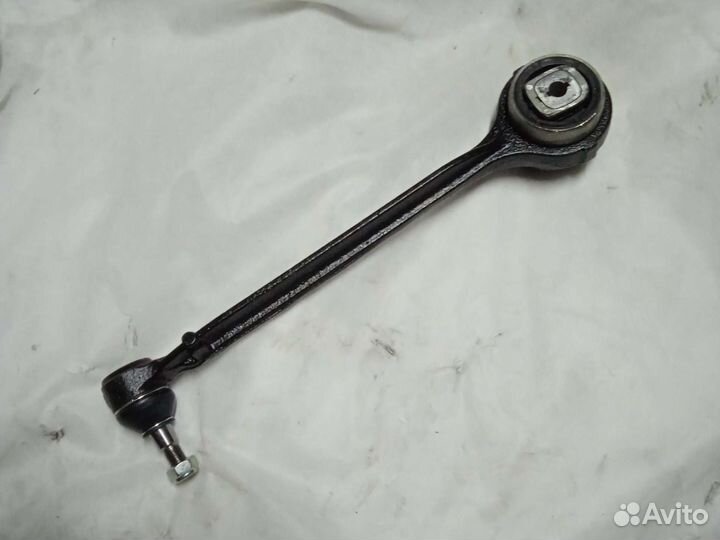 Рычаг передний левый dodge Challenger LC