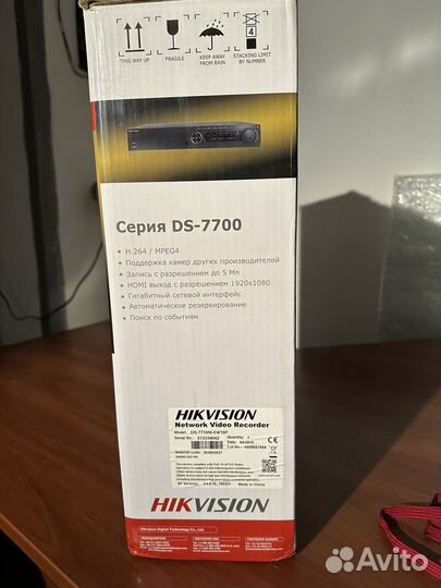 IP-видеорегистратор Hikvision DS-7716NI-E4/16P