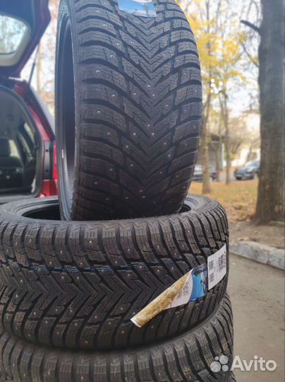 Nokian Tyres Hakkapeliitta 10p SUV 275/50 R21 113T