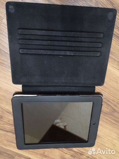 Два планшет DNS M973w и DNS AirTab M973g